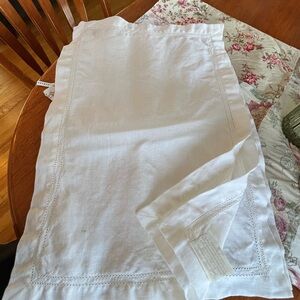 Williams Sonoma White Place Mats